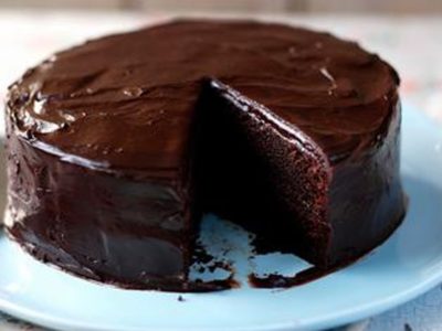 Tort de ciocolată, simplu și delicios